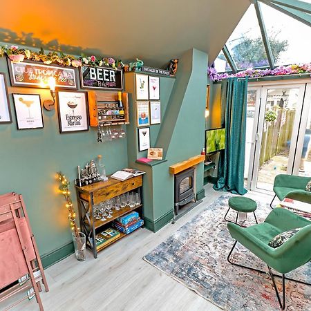 Bay Tree Cottage, Sleeps 7 Close To The Marina Burnham-on-Crouch ภายนอก รูปภาพ