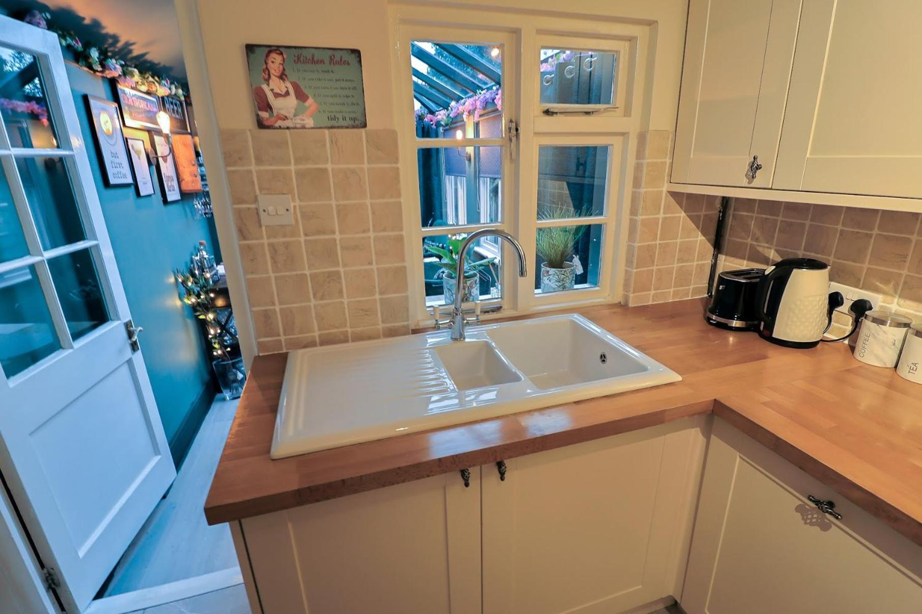 Bay Tree Cottage, Sleeps 7 Close To The Marina Burnham-on-Crouch ภายนอก รูปภาพ